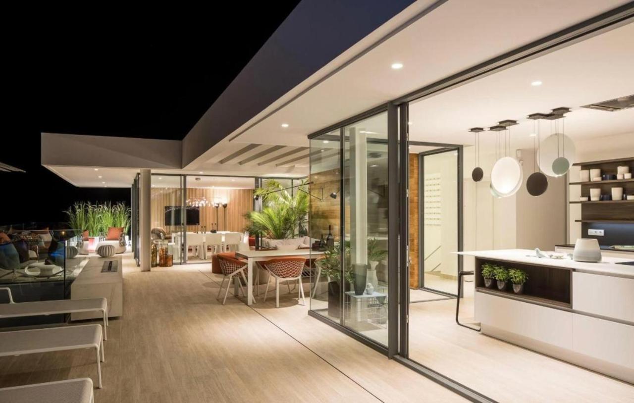 Luxury Villa Rebeka - Heated Pool And Jacuzzi Costa Adeje  Zewnętrze zdjęcie