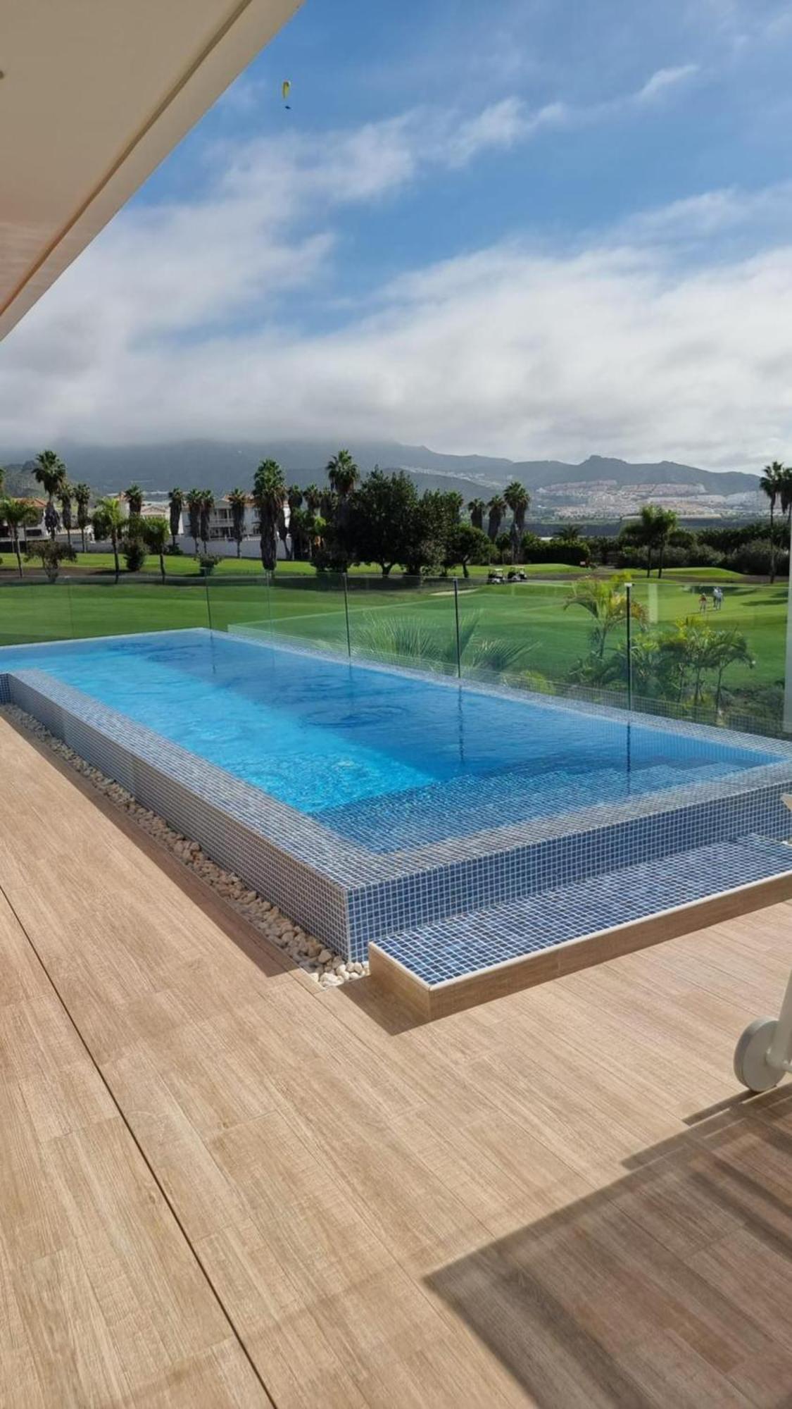 Luxury Villa Rebeka - Heated Pool And Jacuzzi Costa Adeje  Zewnętrze zdjęcie